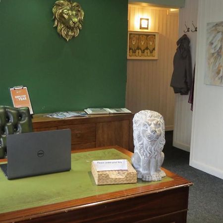 The Lion Waddesdon Hotell Exteriör bild